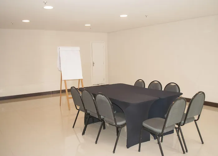 Hotel Master Express Moinhos De Vento 3*