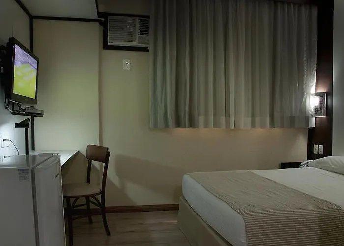 Hotel Master Express Moinhos De Vento 3*