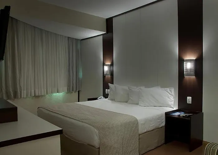 Hotel Master Express Moinhos De Vento 3*
